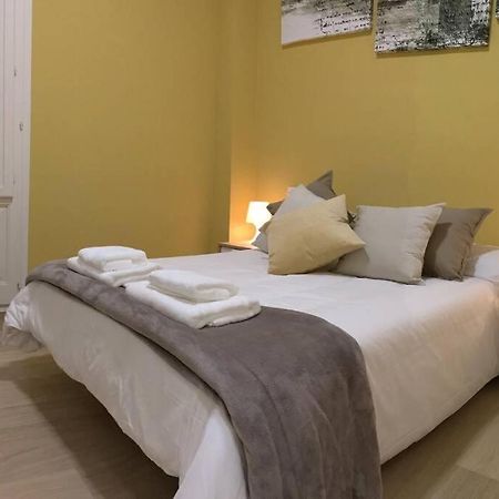 Cozy And Well Located Apartment In The Center Of เซบีญา ภายนอก รูปภาพ