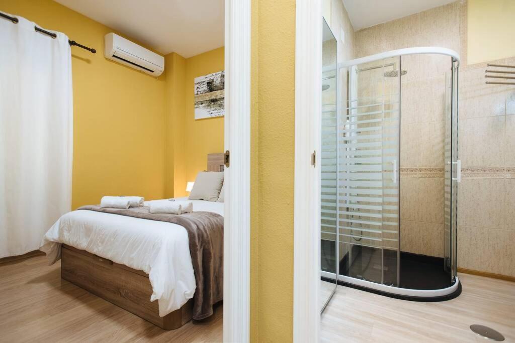 Cozy And Well Located Apartment In The Center Of เซบีญา ภายนอก รูปภาพ